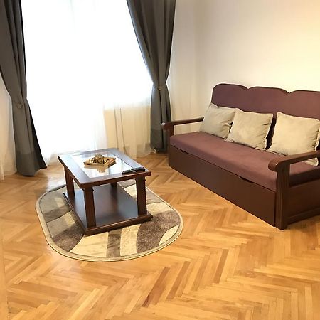 Apartment Krondays Brasov Luaran gambar